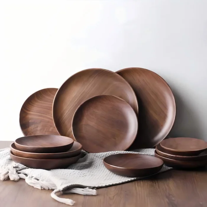MAIVEA wooden plates collection - Acacia and Black Oak serving and dining plates